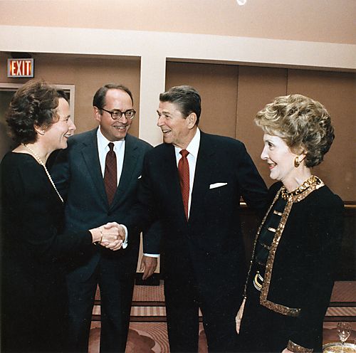 Dick and Ginny Thornburgh with President and First Lady Nancy Reagan