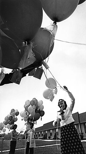 Ginny Thornburgh launching balloons