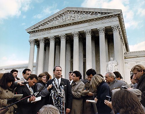 Thornburgh speaking to press outside Supreme Court after arguing Burnley v. Railway Labor Executives case