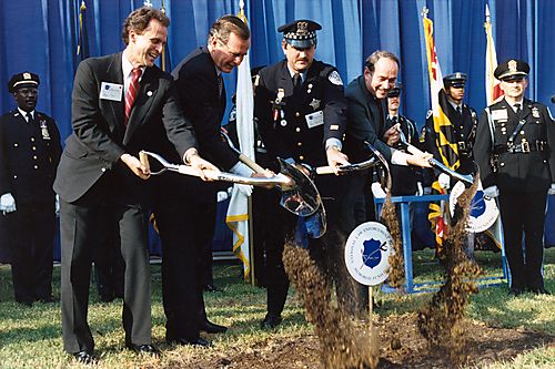 Attorney General Thornburgh and President Bush participating in groundbreaking ceremony for the Law Enforcement Officers Memorial