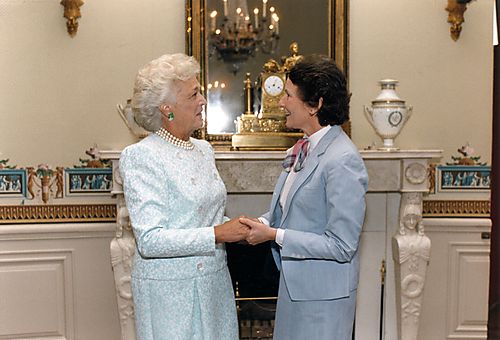 First Lady Barbara Bush greeting Ginny Thornburgh in White House