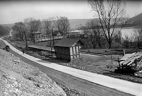Vestaburg Grade Crossing