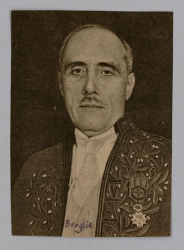 Clippings on Mostly Italian Authors and Artists