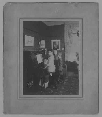 Rinehart family portraits - Mary Roberts Rinehart with three sons as children