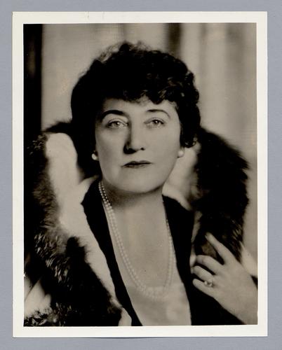 Mary Roberts Rinehart portraits in fur and pearls