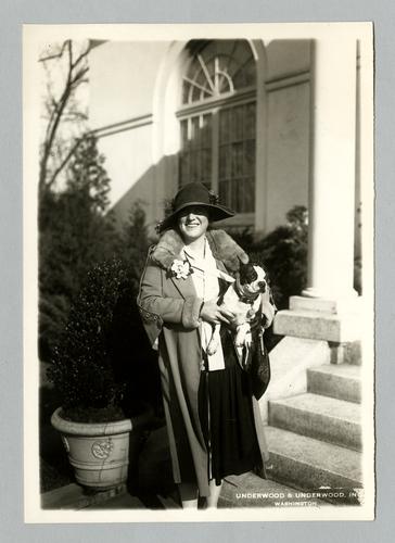 Mary Roberts Rinehart portraits outside her Washington, D.C. house