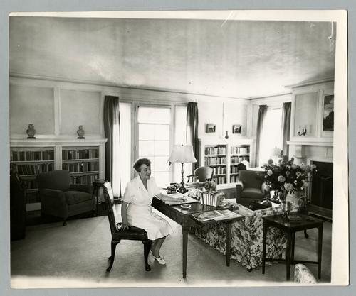 Mary Roberts Rinehart at desk
