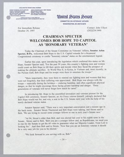 Chairman Specter welcomes Bob Hope to Capitol as "honorary veteran,"