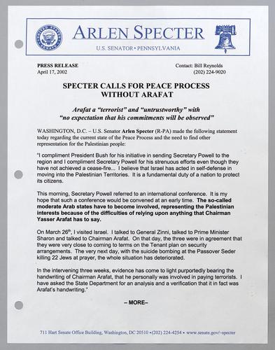Specter calls for peace process without Arafat