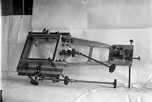 Thaw plate holder and eye piece