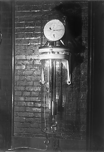 Riefler Clock