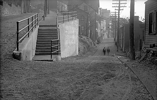 Fountain Street Wall