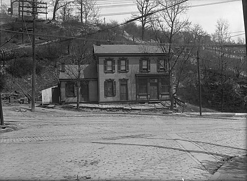 Home on Warrington Avenue