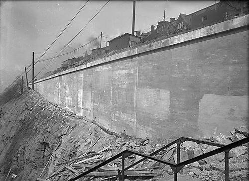 Boulevard of the Allies Wall Construction