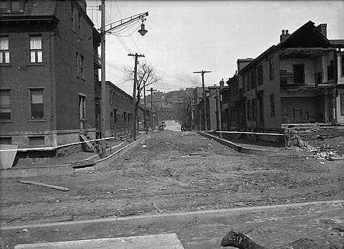 Boulevard of the Allies Wall Construction