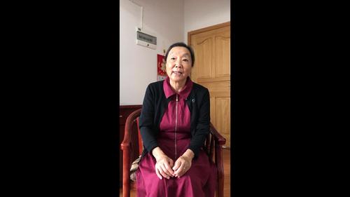 "Why did I climb over the mountains to Kunming, regardless of the danger? Because I missed my mom so much."