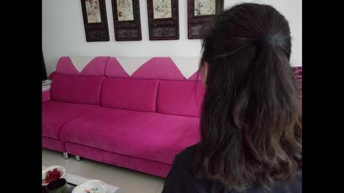 "I glanced at [the scene], and immediately ran back home. I asked Mom how that old woman could be so fat. It looked like her entire body was swollen."