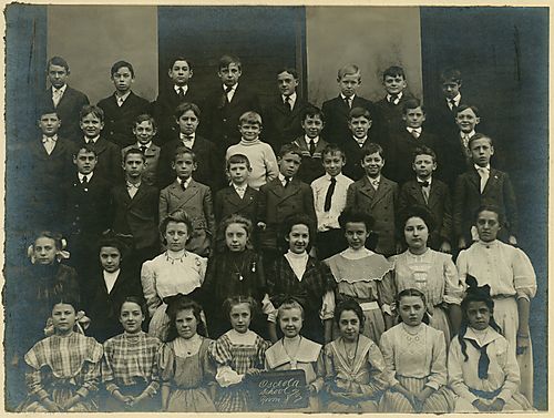 Class Picture 1907