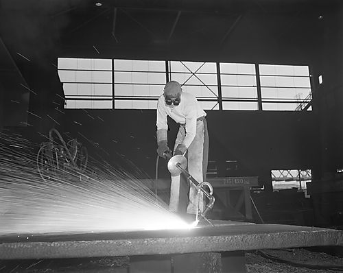 Scarfing Equipment in Use at the Plant