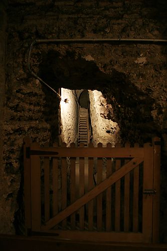 Entrance to the excavation area 