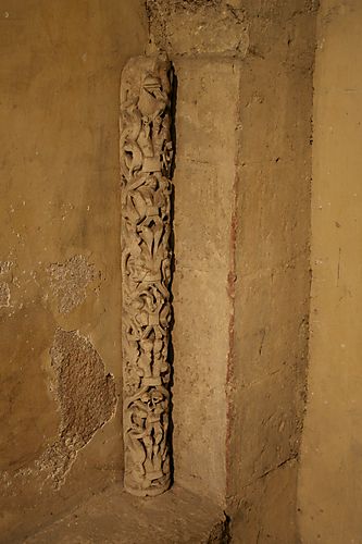 Right Jamb, background column