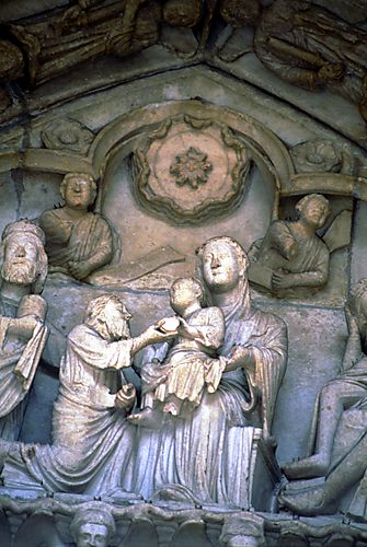 Tympanum- Gifts of the Magi - detail