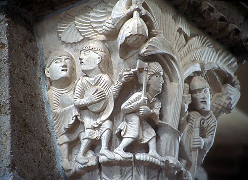 Nave Capital 24: St Martin and the pagans sacred tree