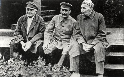 [Iosif V. Stalin, Avel Enukidze, and Maksim Gor'kii at Stalin's dacha]