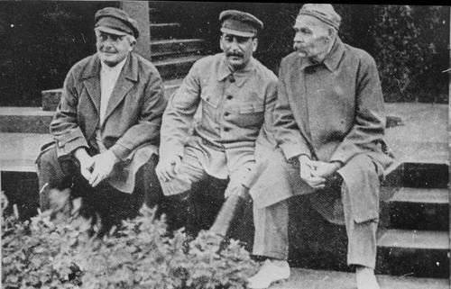 [A. Enukidze, Stalin, and M. Gor'kii in front of Lenin's mausoleum during a fizkul'tura (physical culture) parade]