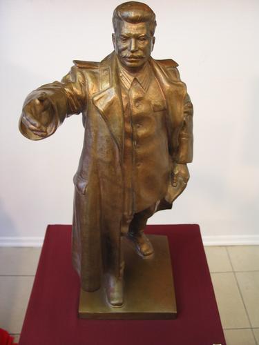 [Model of the monument to I. V. Stalin in Bocharetv, Romania]
